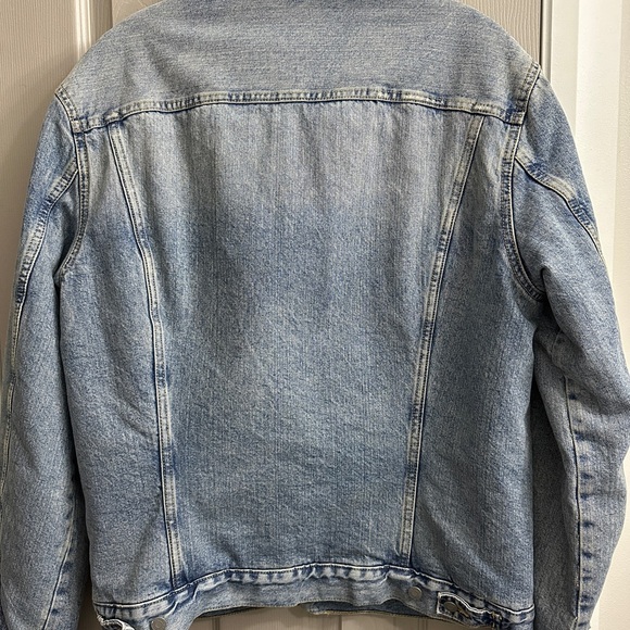 H&M relaxed fit denim jacket size M - Picture 3 of 6